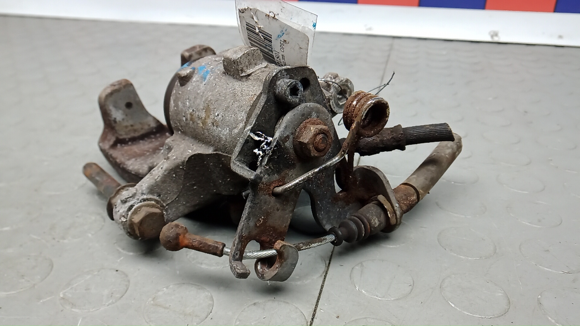 Суппорт задний левый