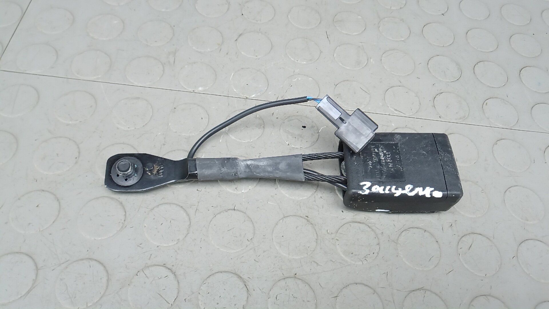 Защелка ремня безопасности