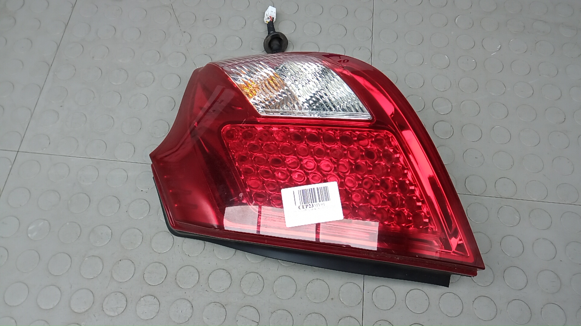 Фонарь задний правый