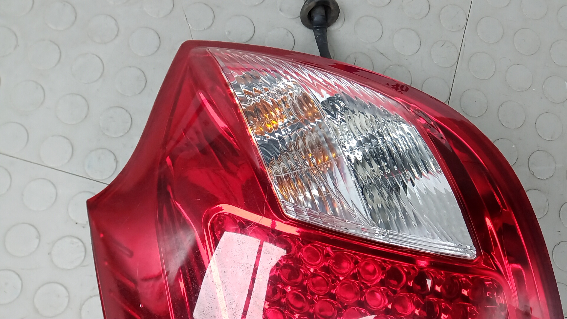 Фонарь задний правый