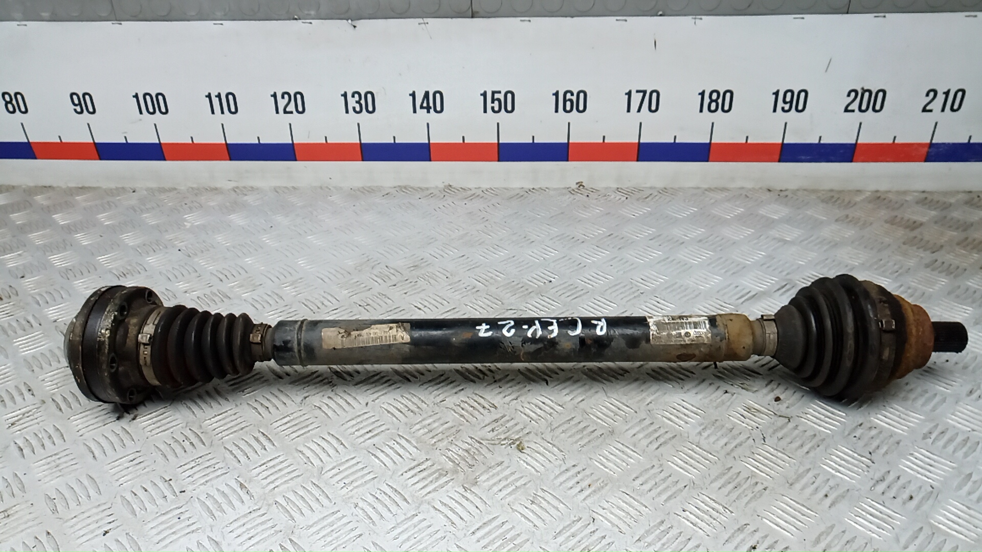 Полуось передняя правая