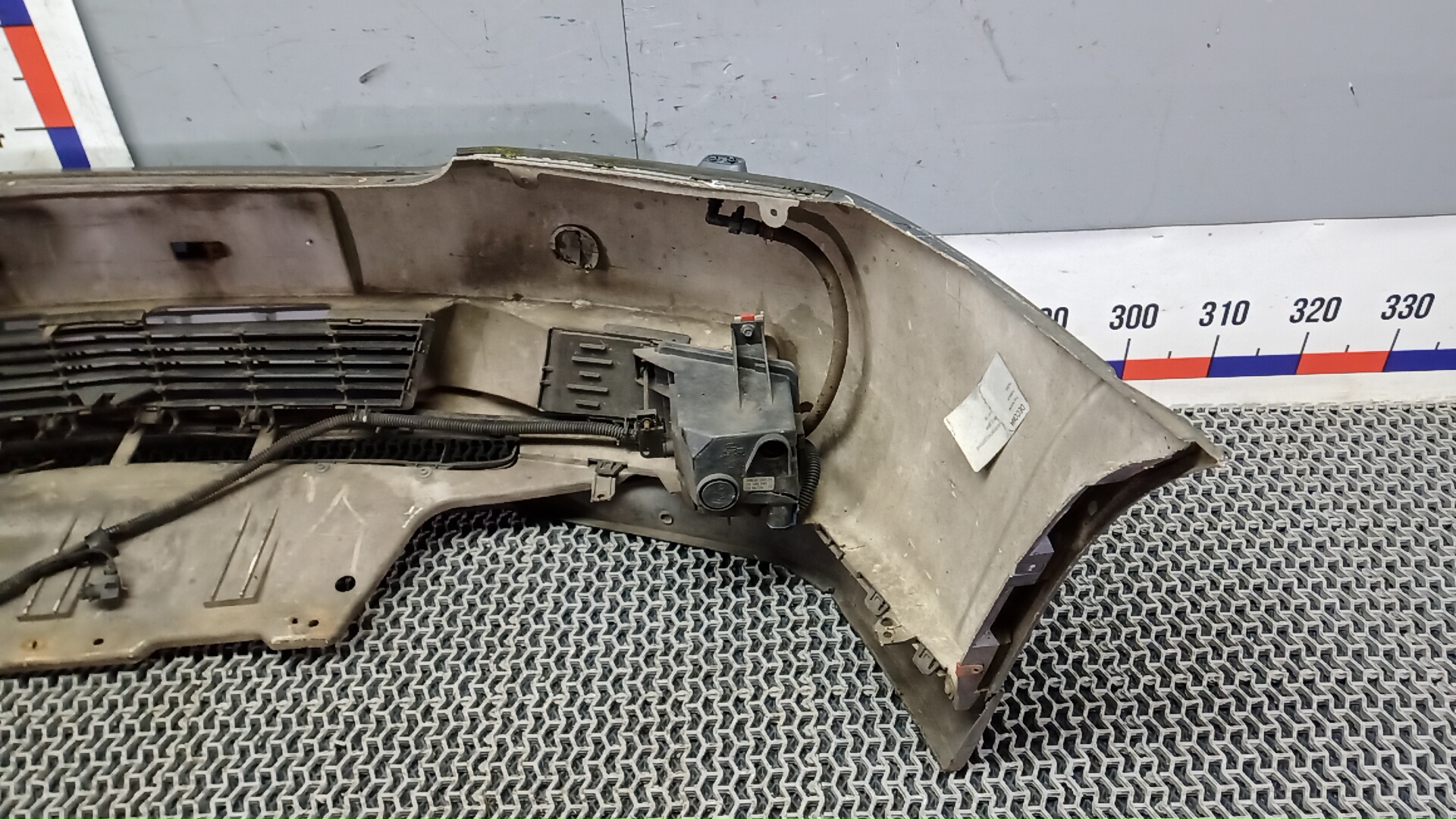 Бампер передний