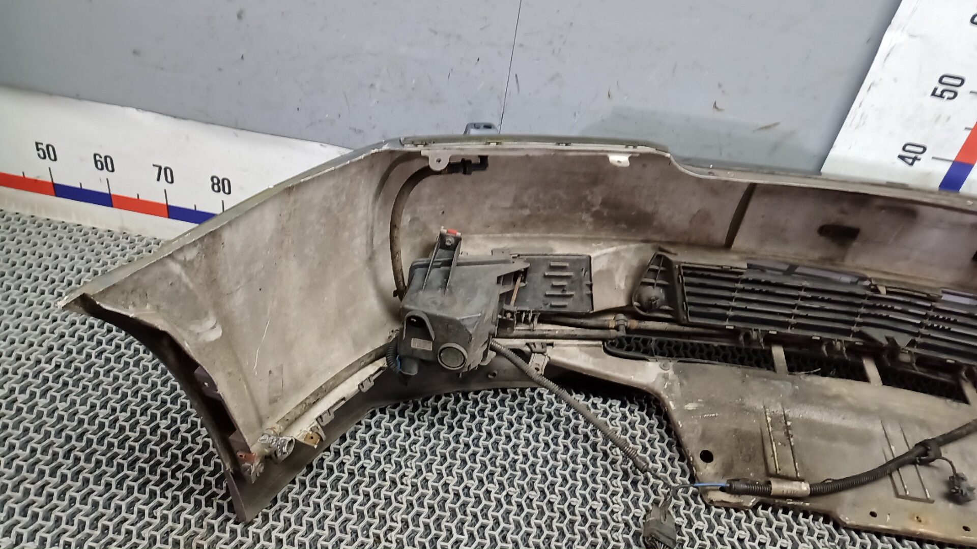 Бампер передний