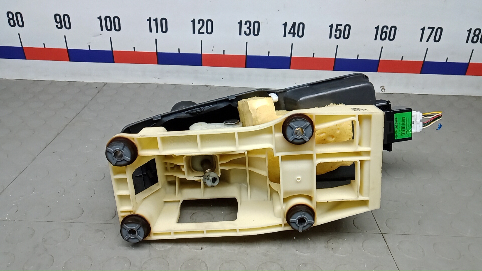 Кулиса МКПП / АКПП