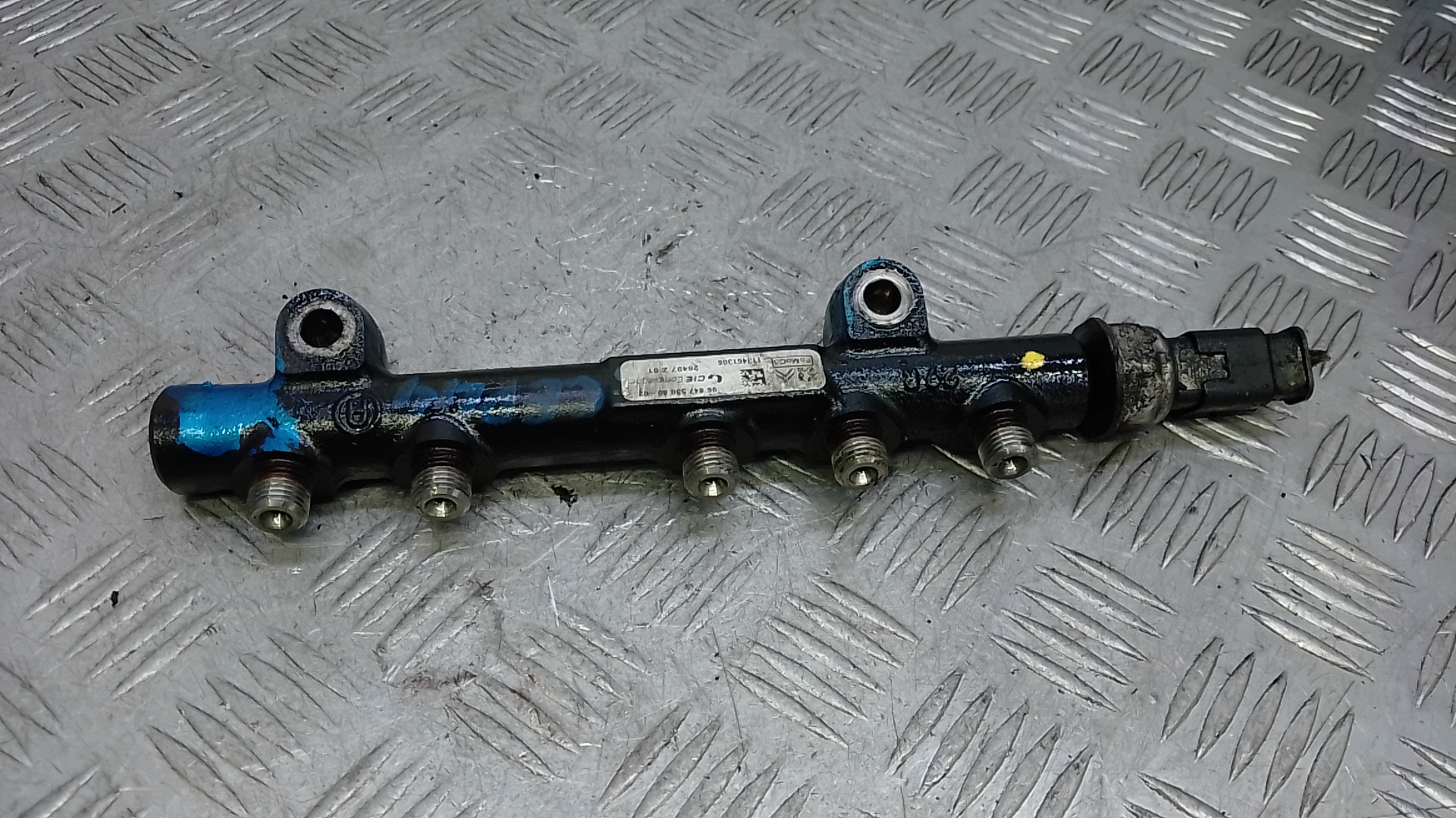 Рейка топливная (рампа)