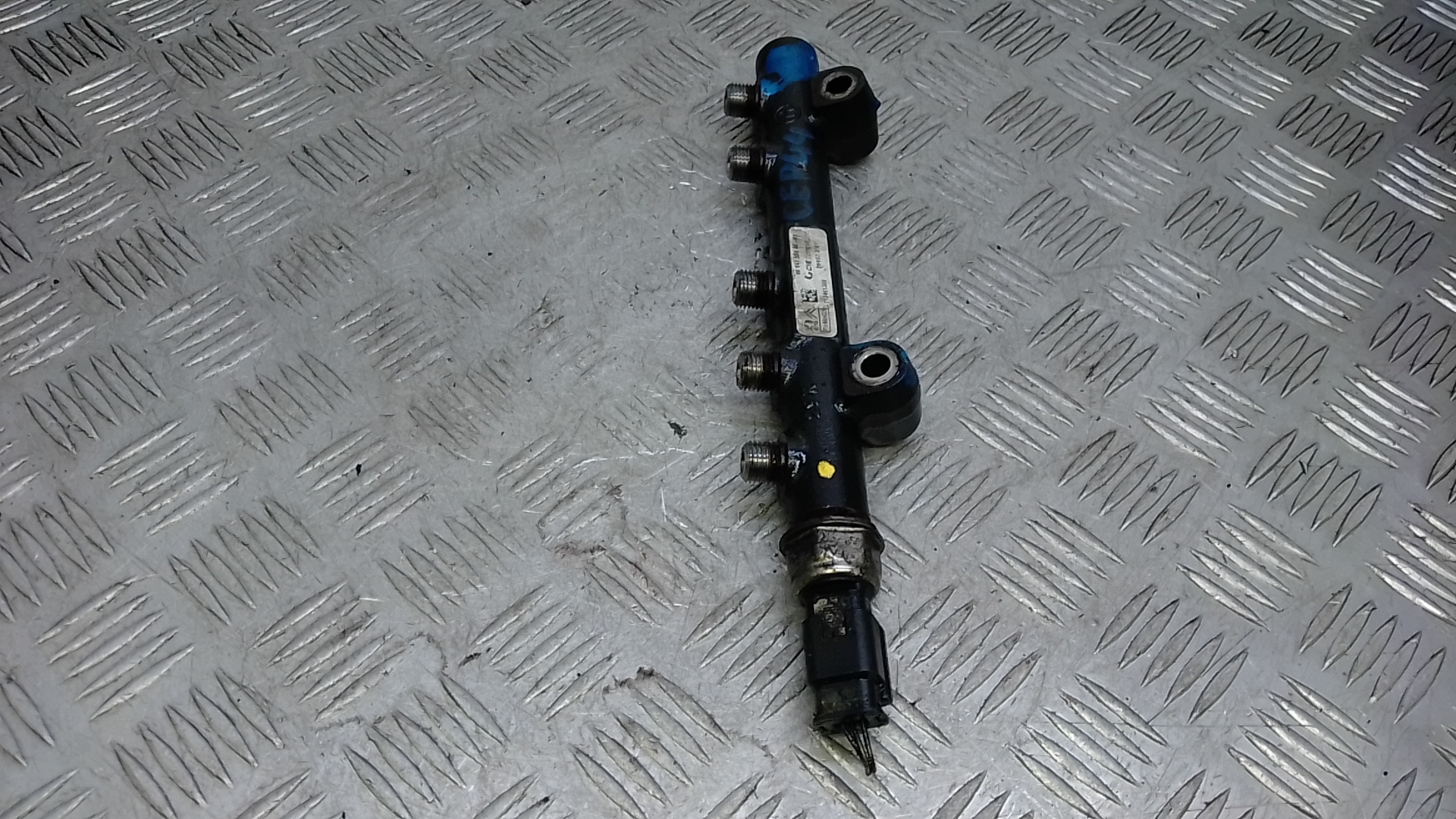 Рейка топливная (рампа)