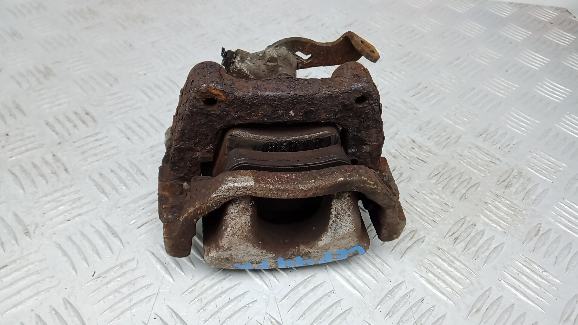 Суппорт задний правый