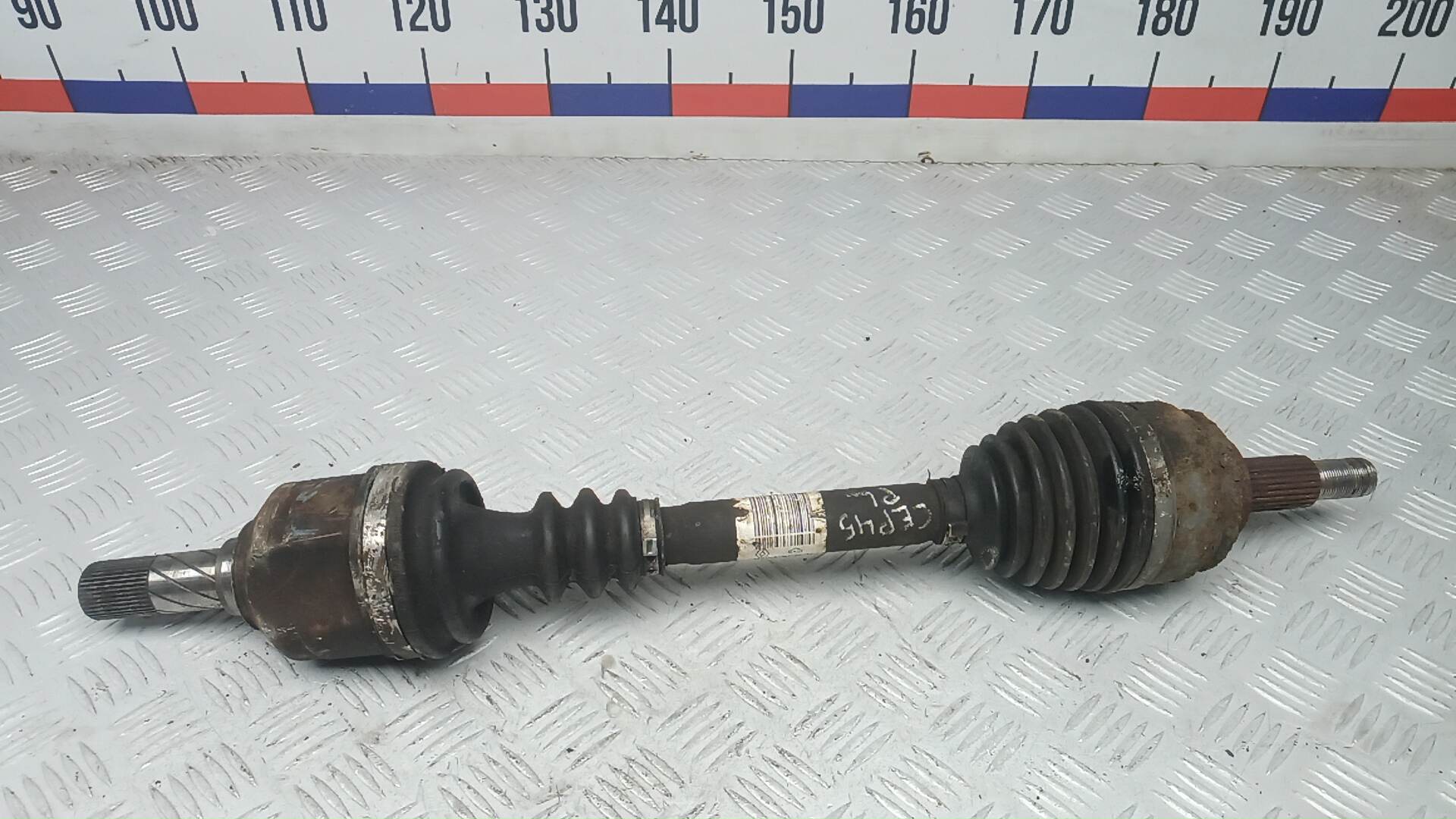 Полуось передняя левая