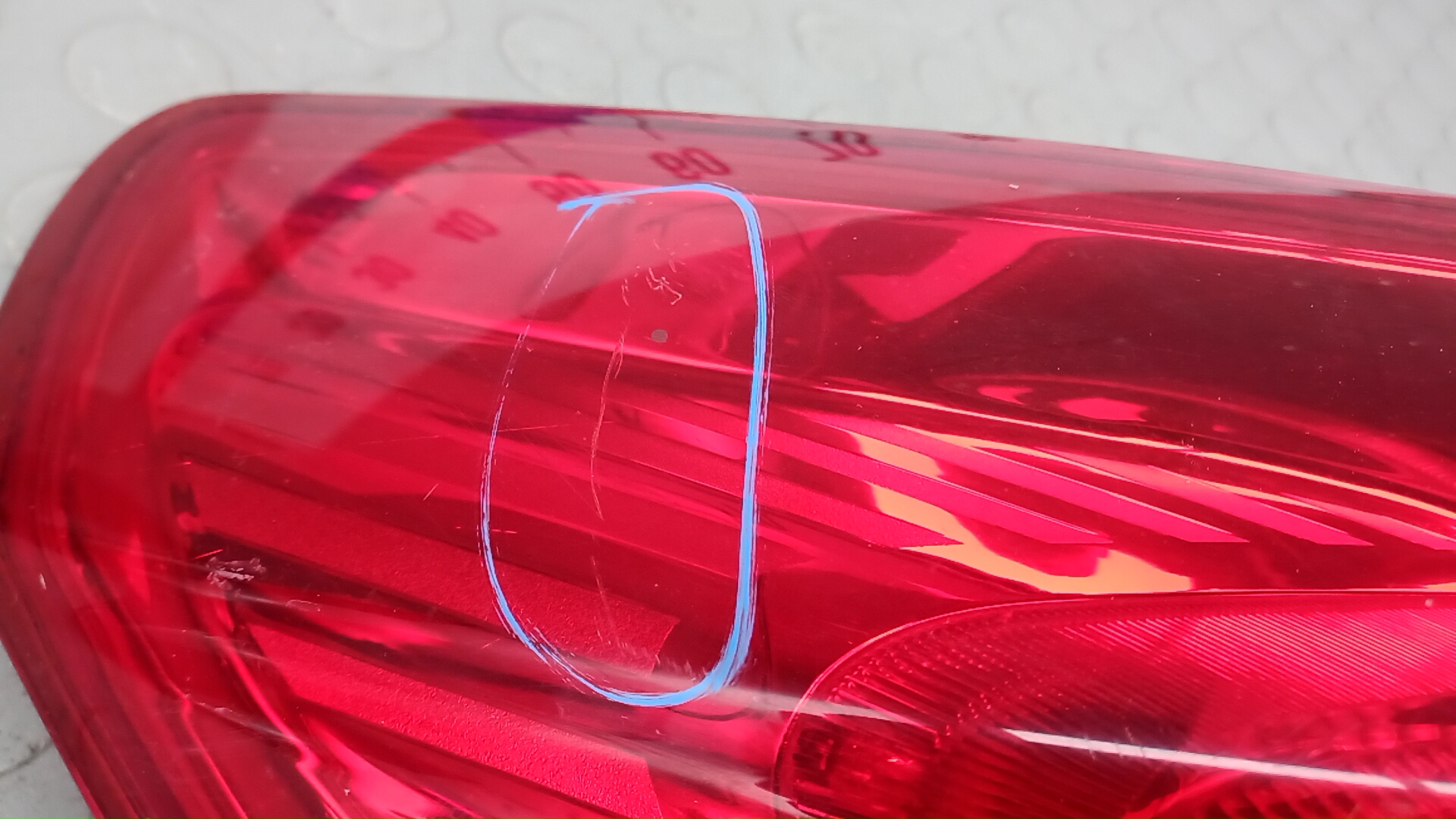 Фонарь задний левый