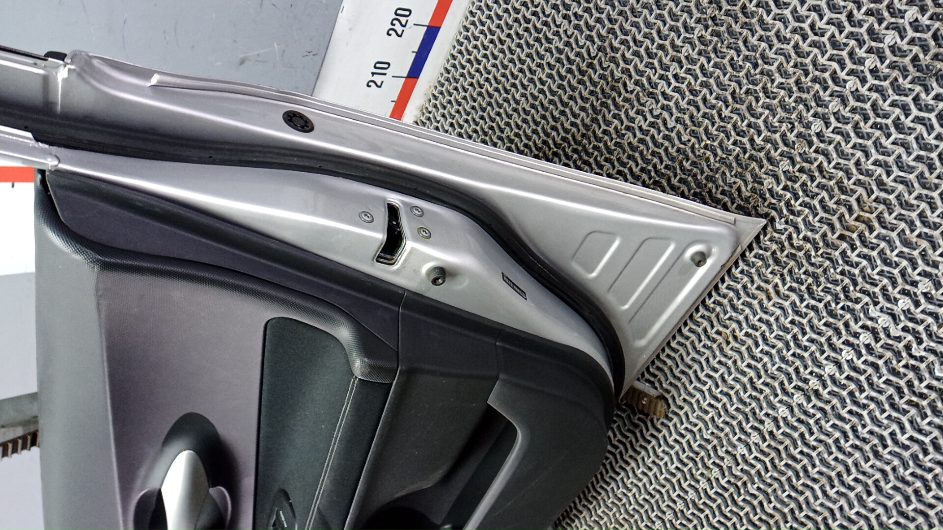 Дверь передняя правая