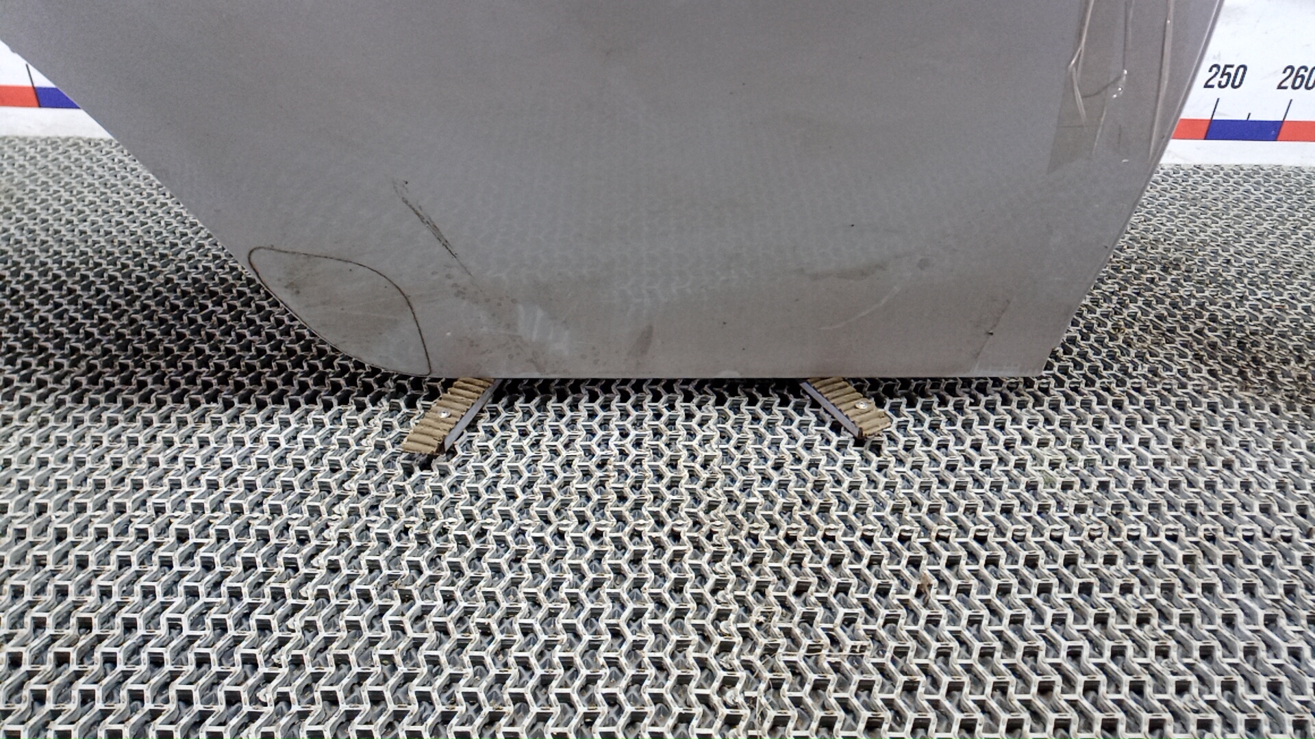 Дверь задняя правая