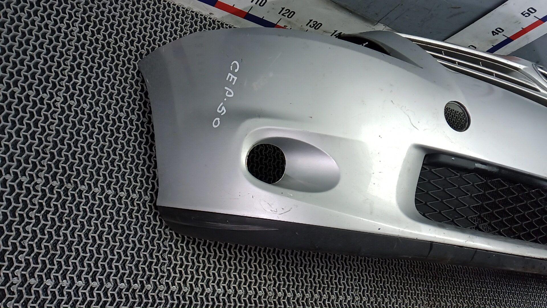 Бампер передний