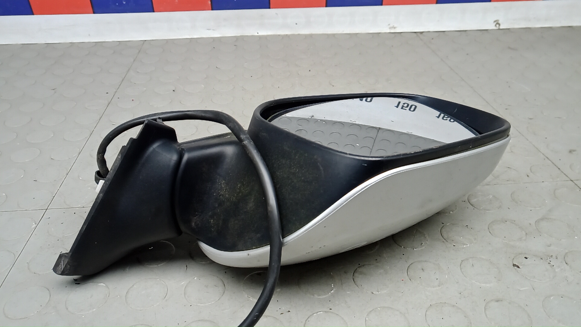 Зеркало левое электрическое