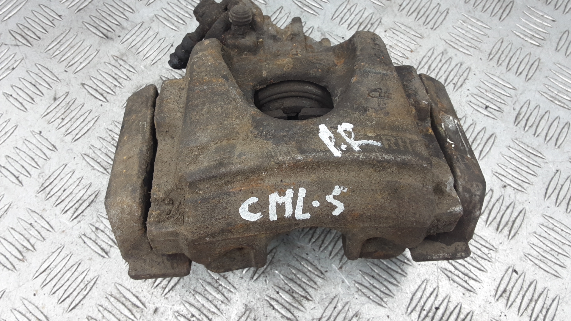 Суппорт передний правый