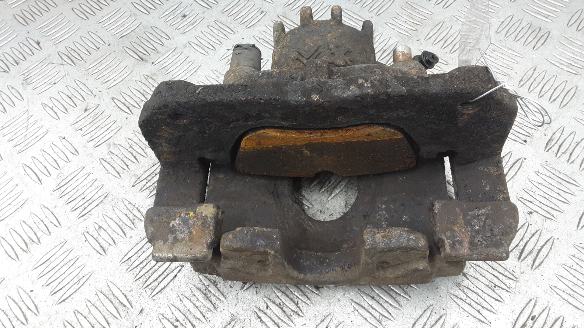 Суппорт передний правый