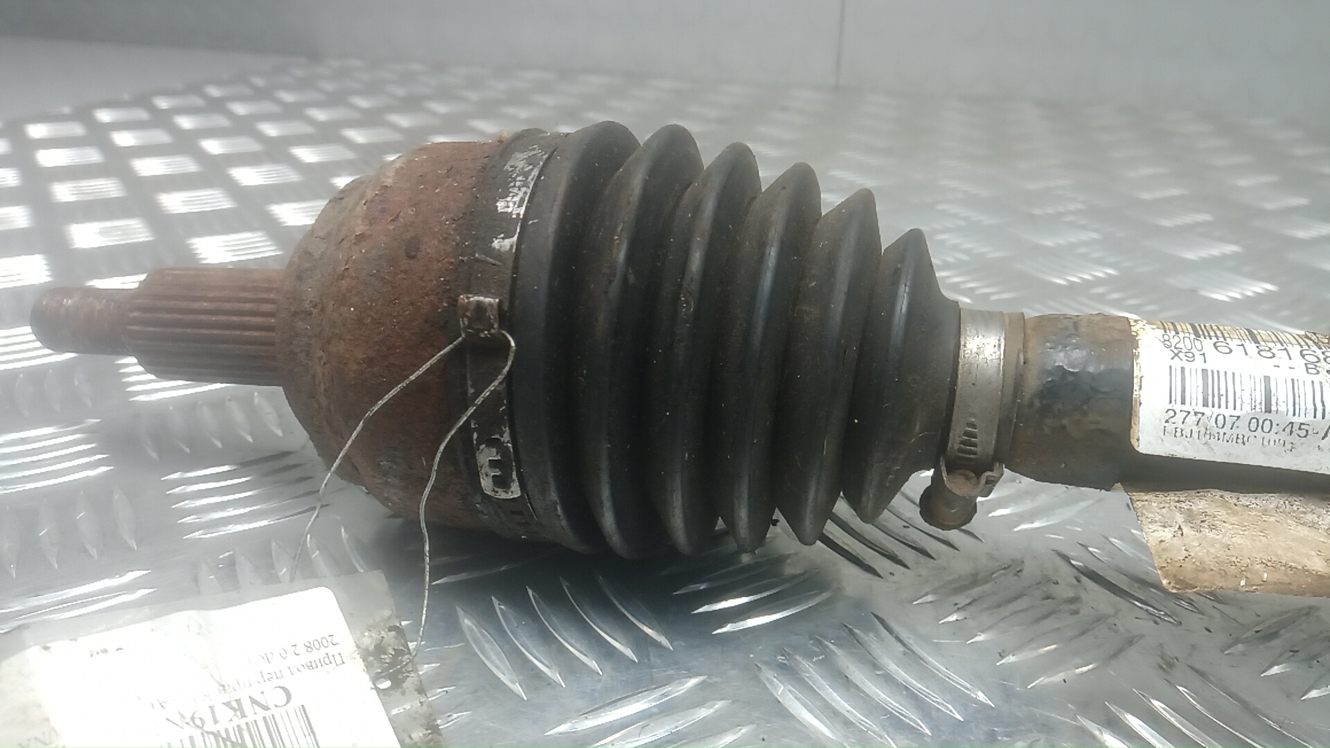 Полуось передняя правая