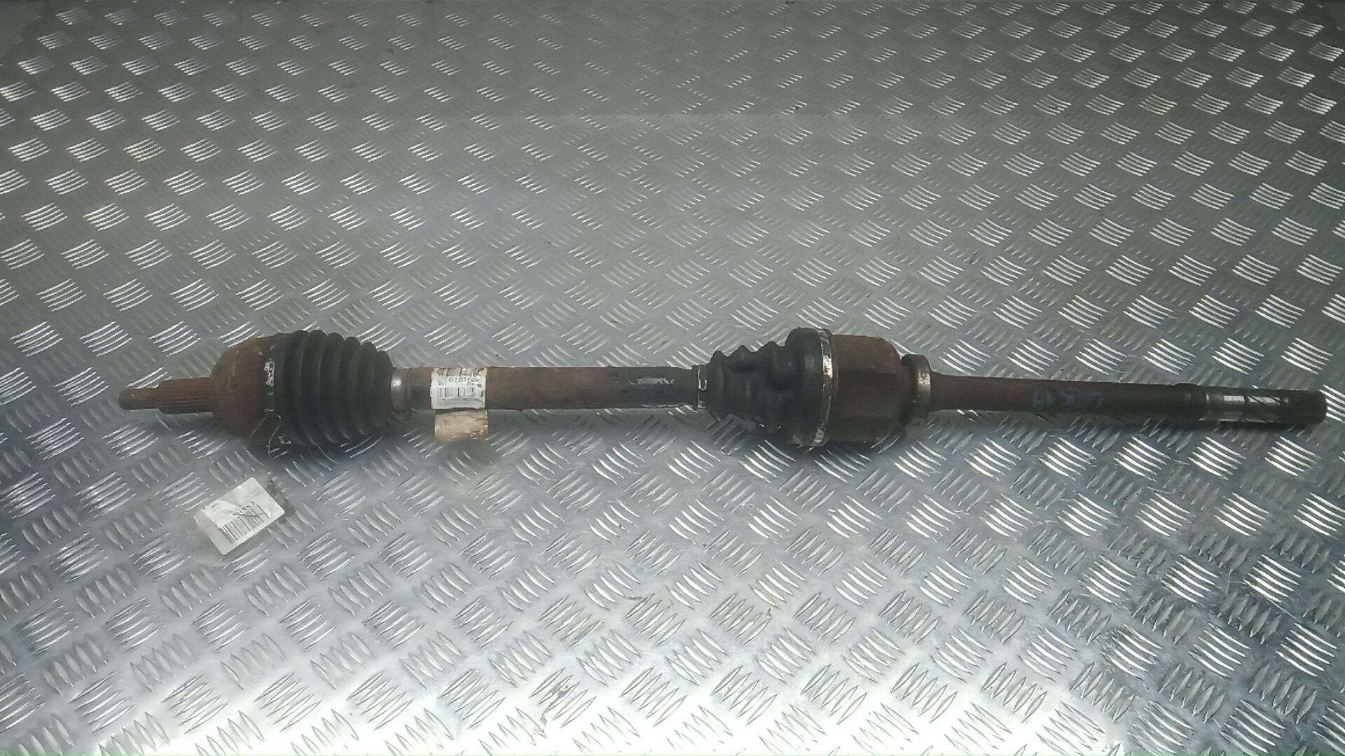 Полуось передняя правая