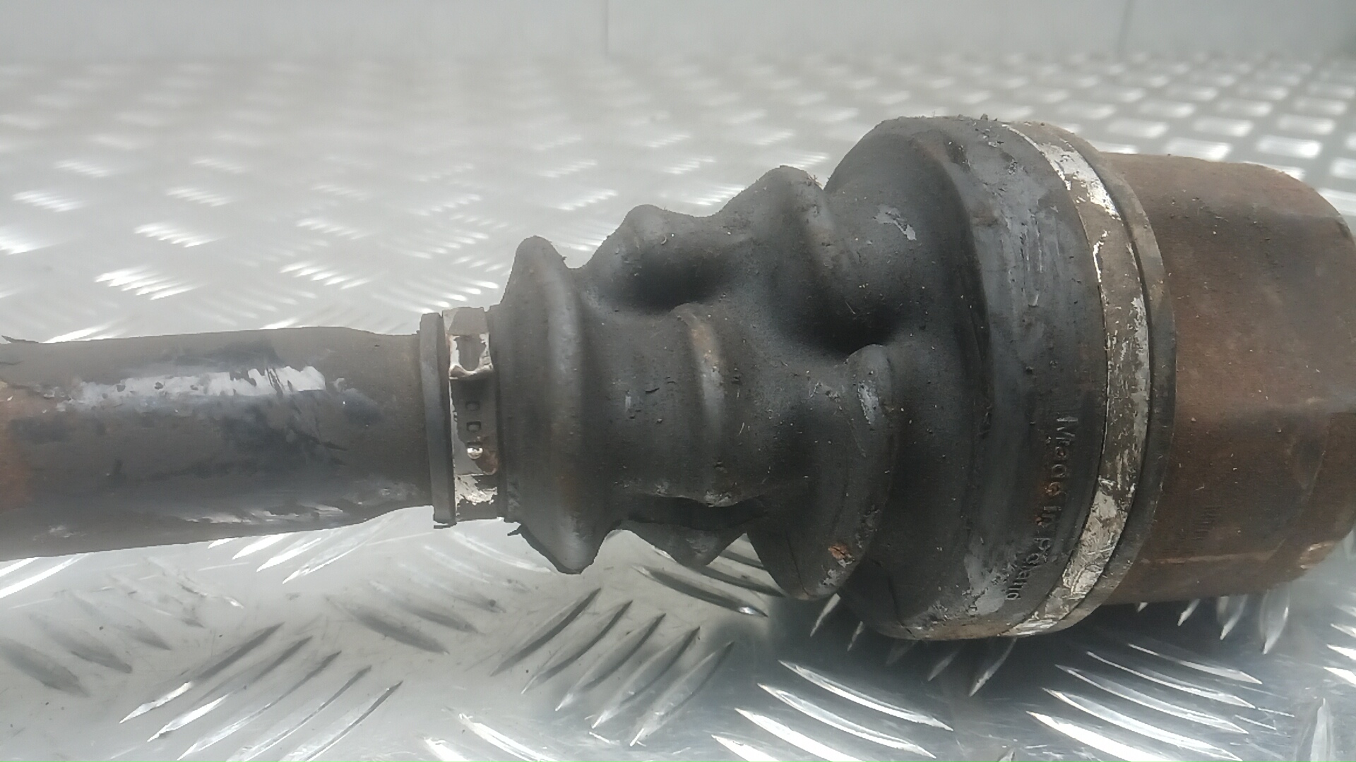 Полуось передняя правая