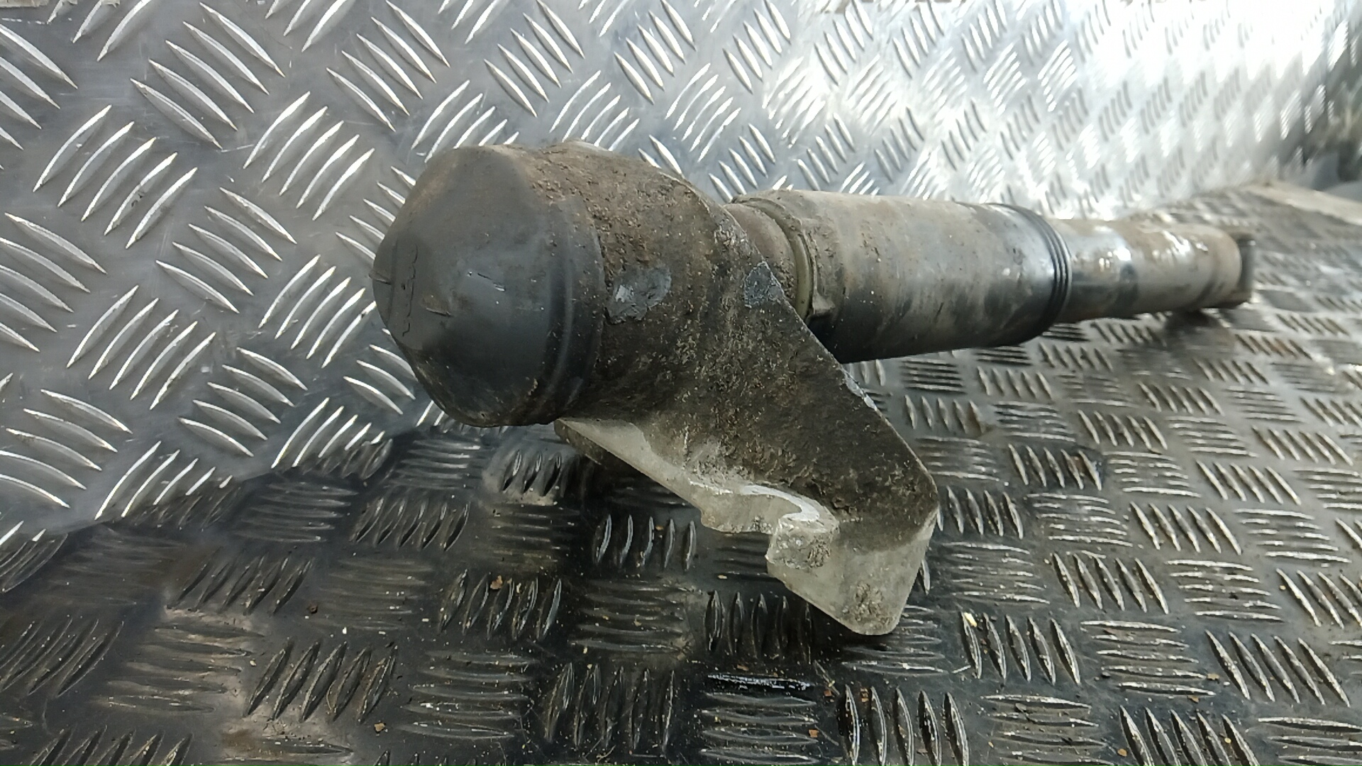 Амортизатор задний (стойка)