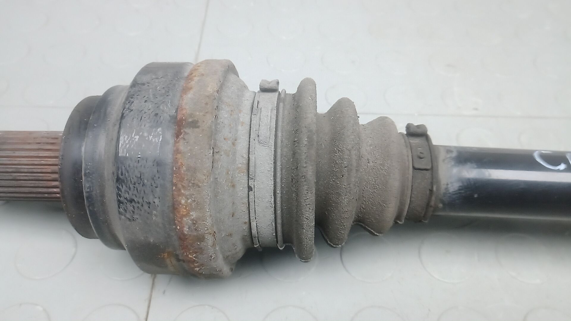 Полуось задняя правая