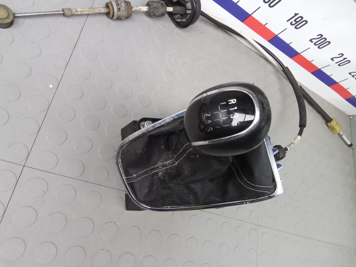 Кулиса МКПП / АКПП