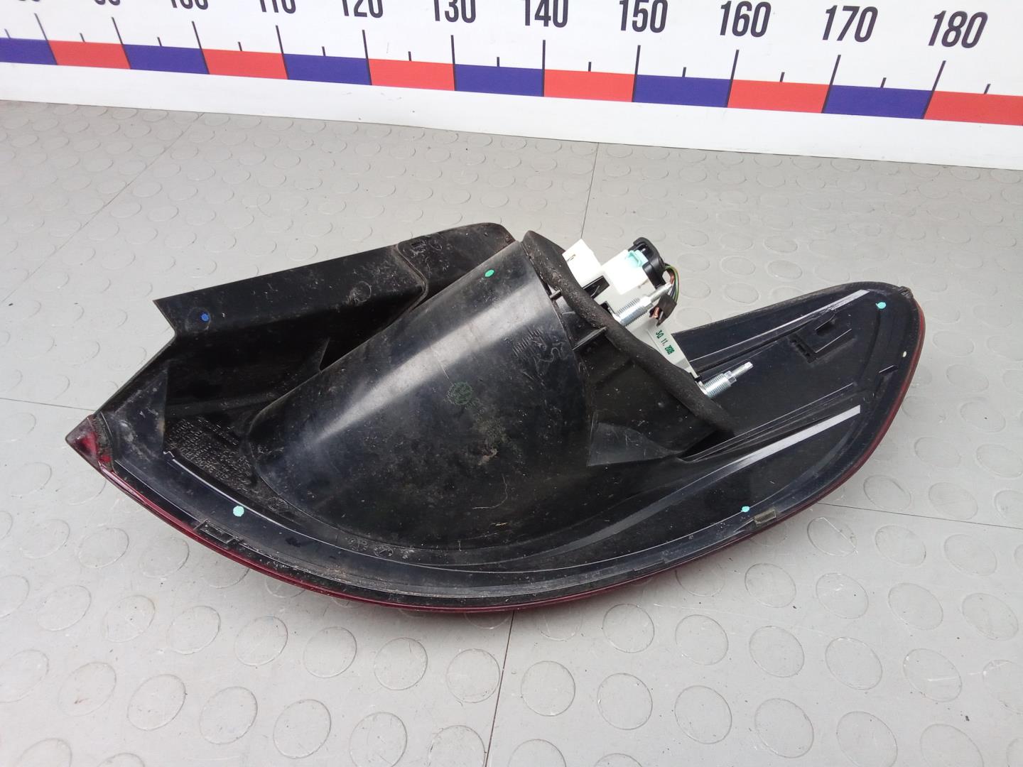 Фонарь задний левый