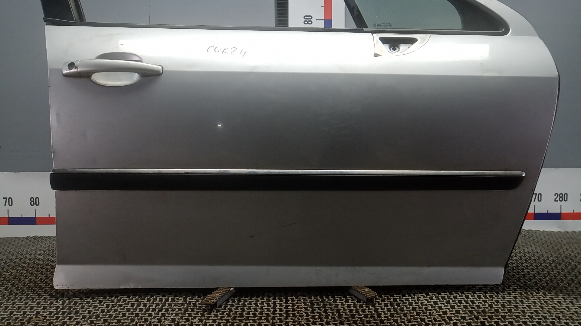 Дверь передняя правая