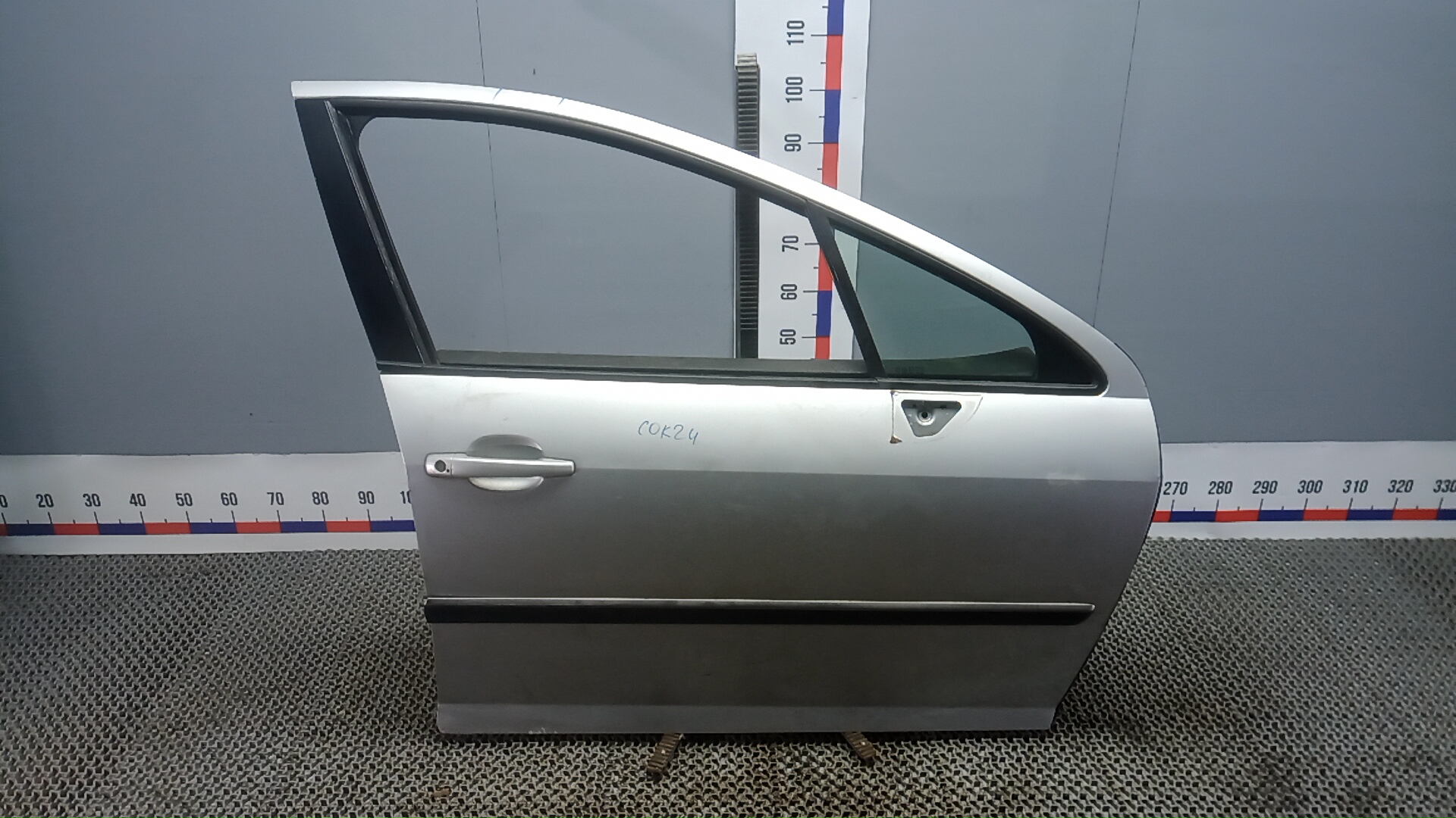 Дверь передняя правая