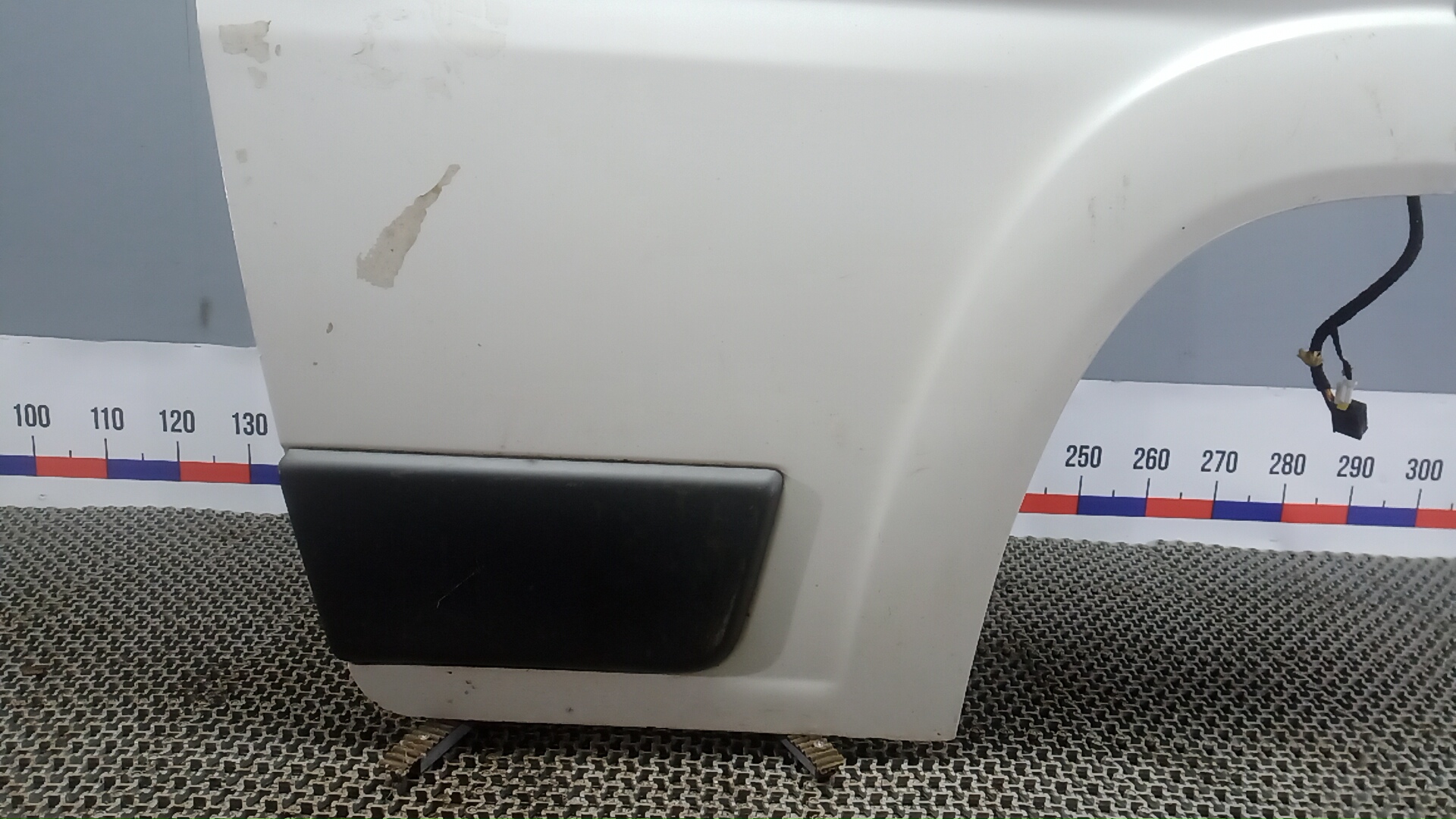 Дверь передняя правая