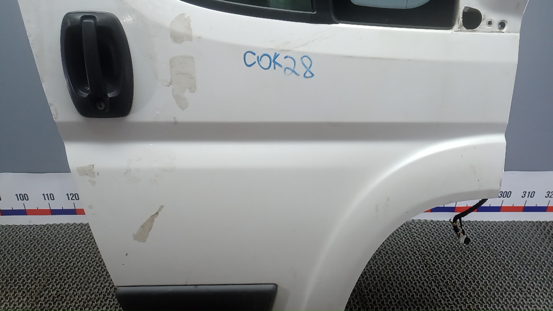 Дверь передняя правая