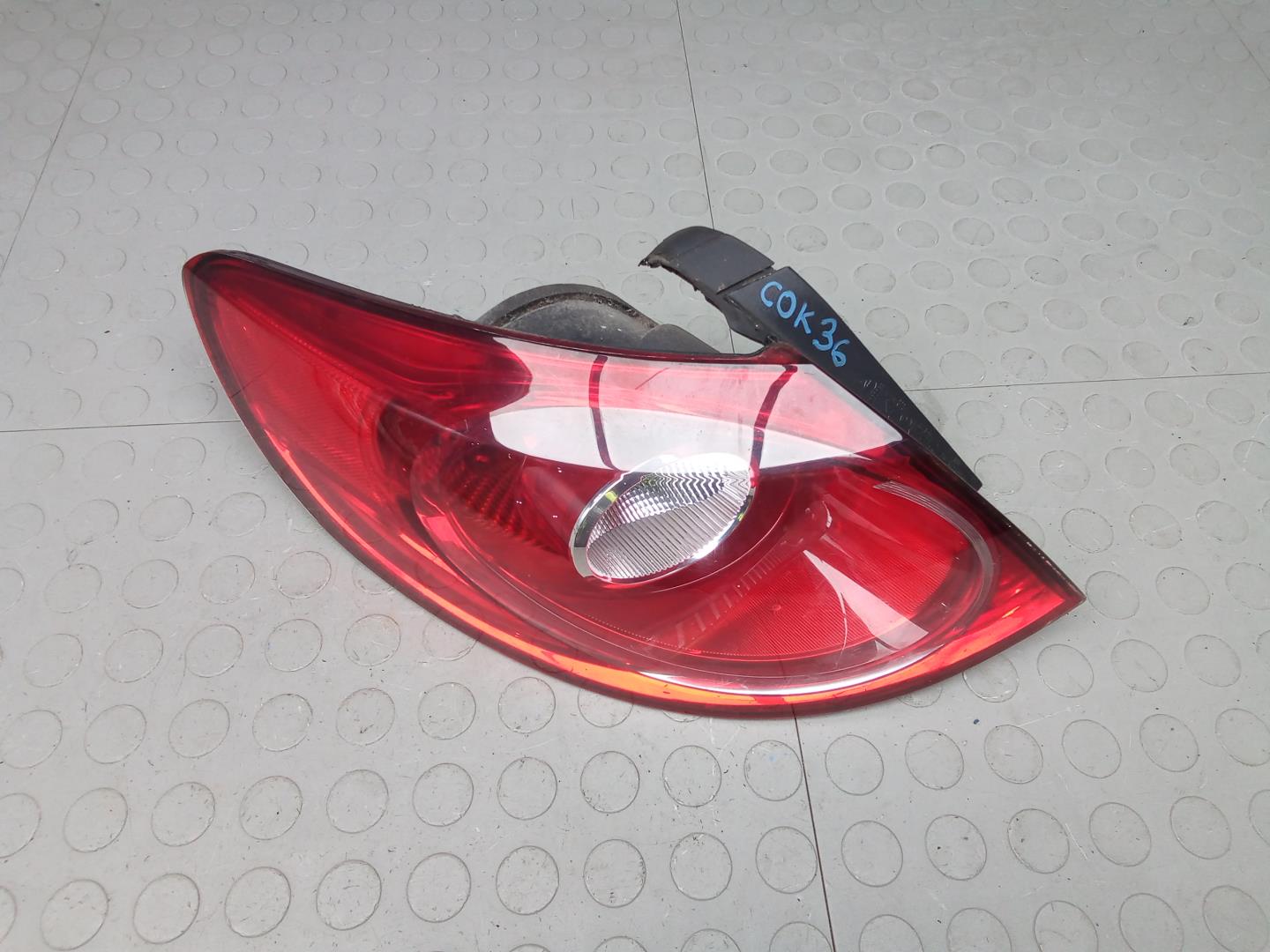 Фонарь задний левый