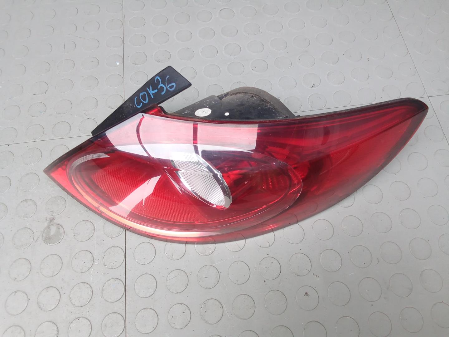 Фонарь задний правый