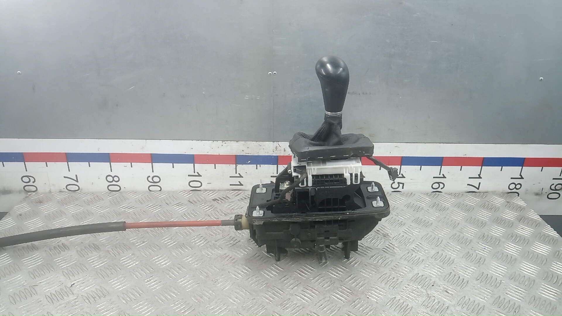 Кулиса МКПП / АКПП