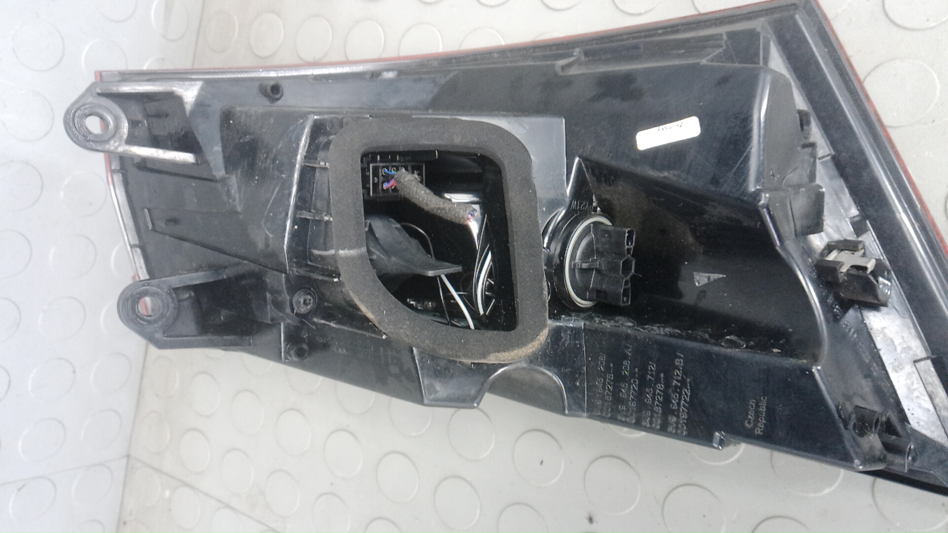 Фонарь задний правый