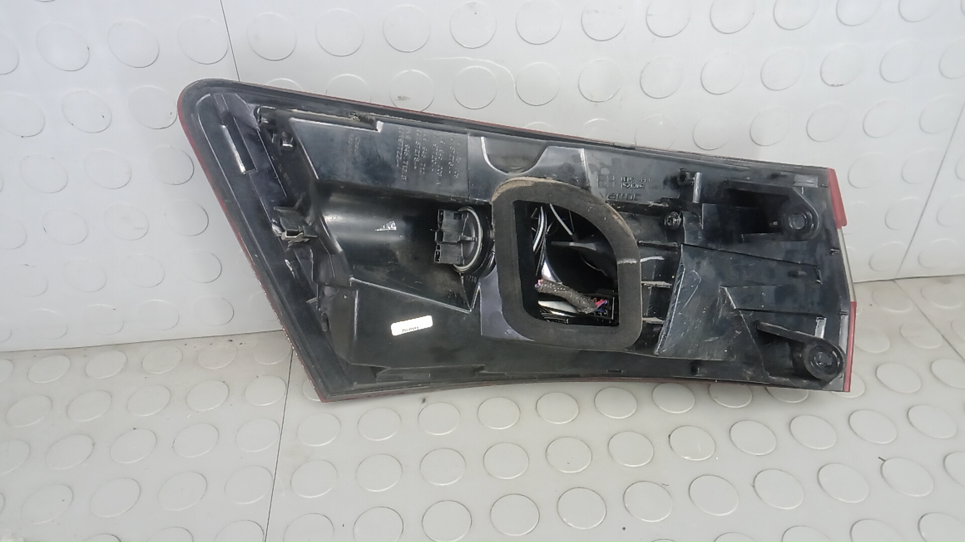 Фонарь задний правый