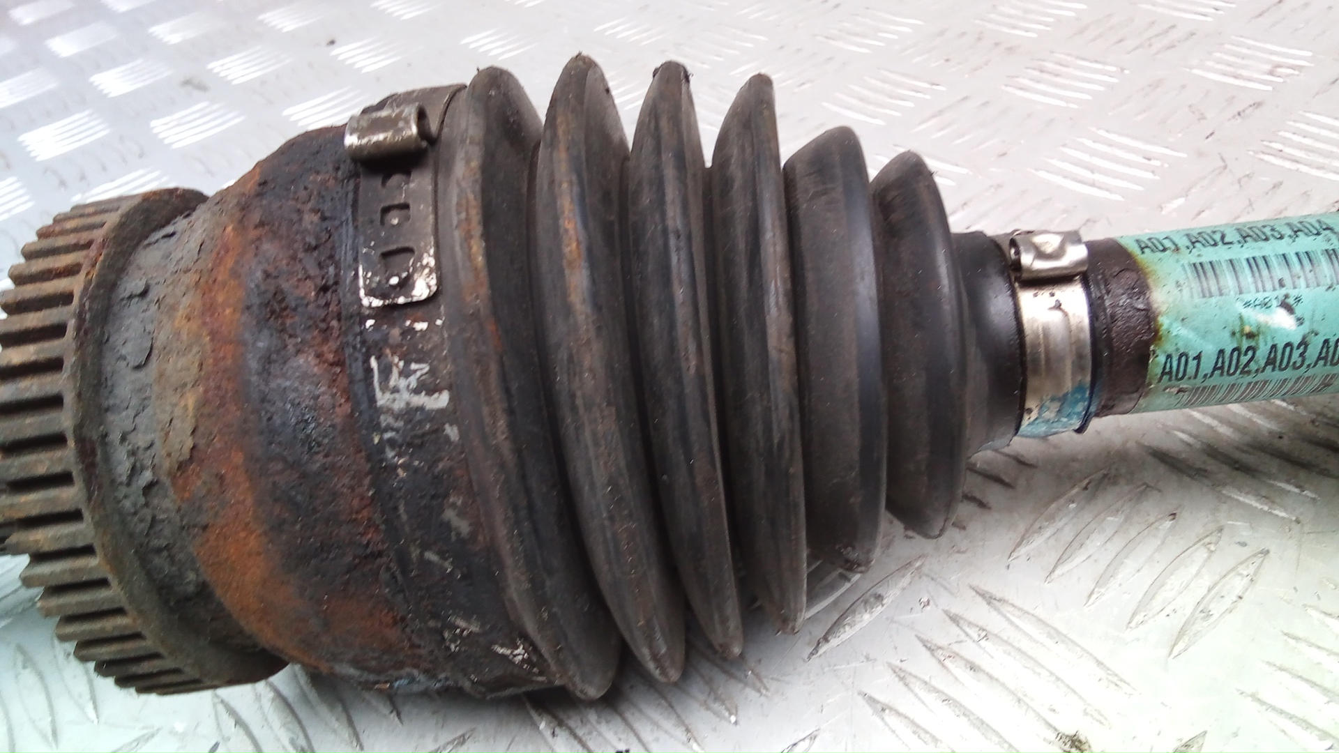 Полуось передняя правая