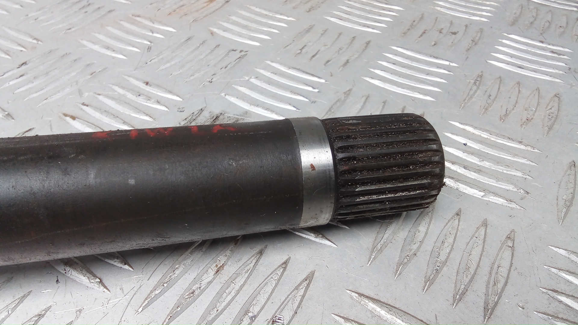 Полуось передняя правая