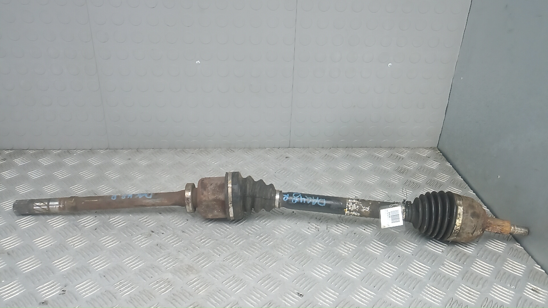 Полуось передняя правая