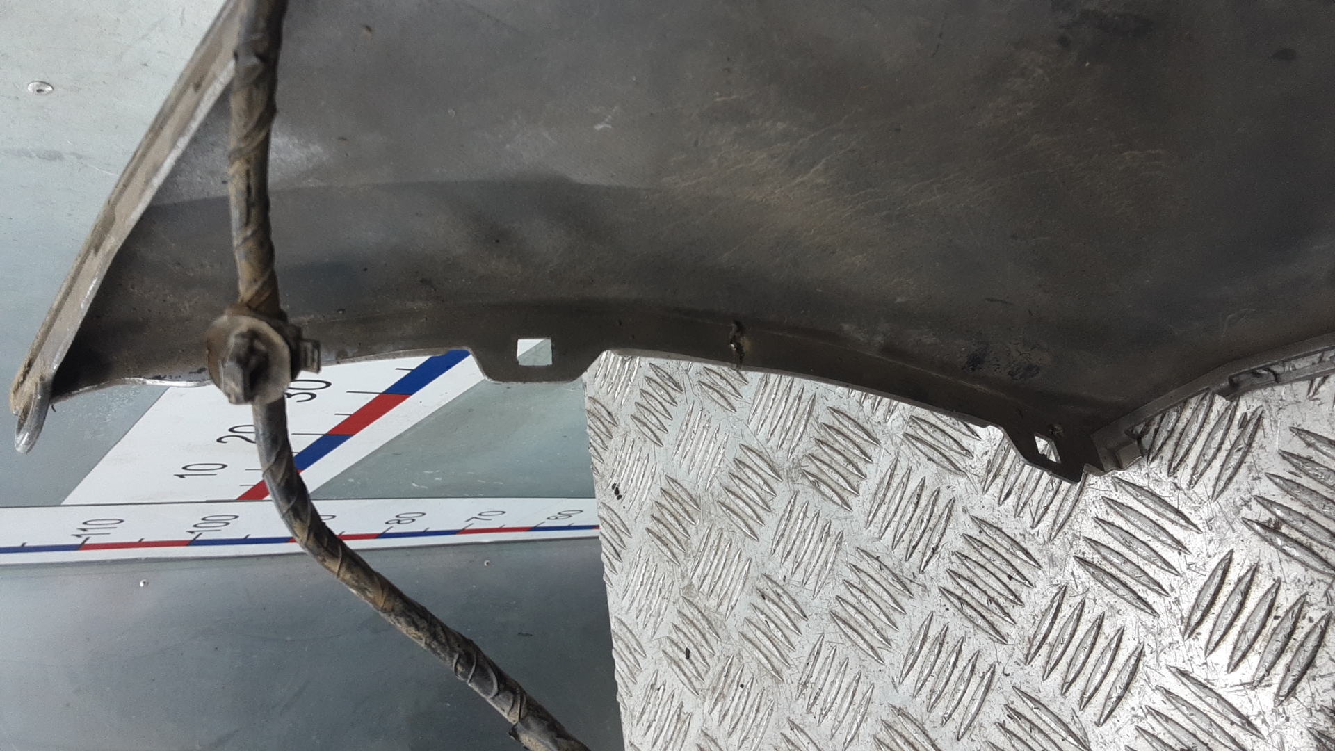 Накладка заднего бампера правая