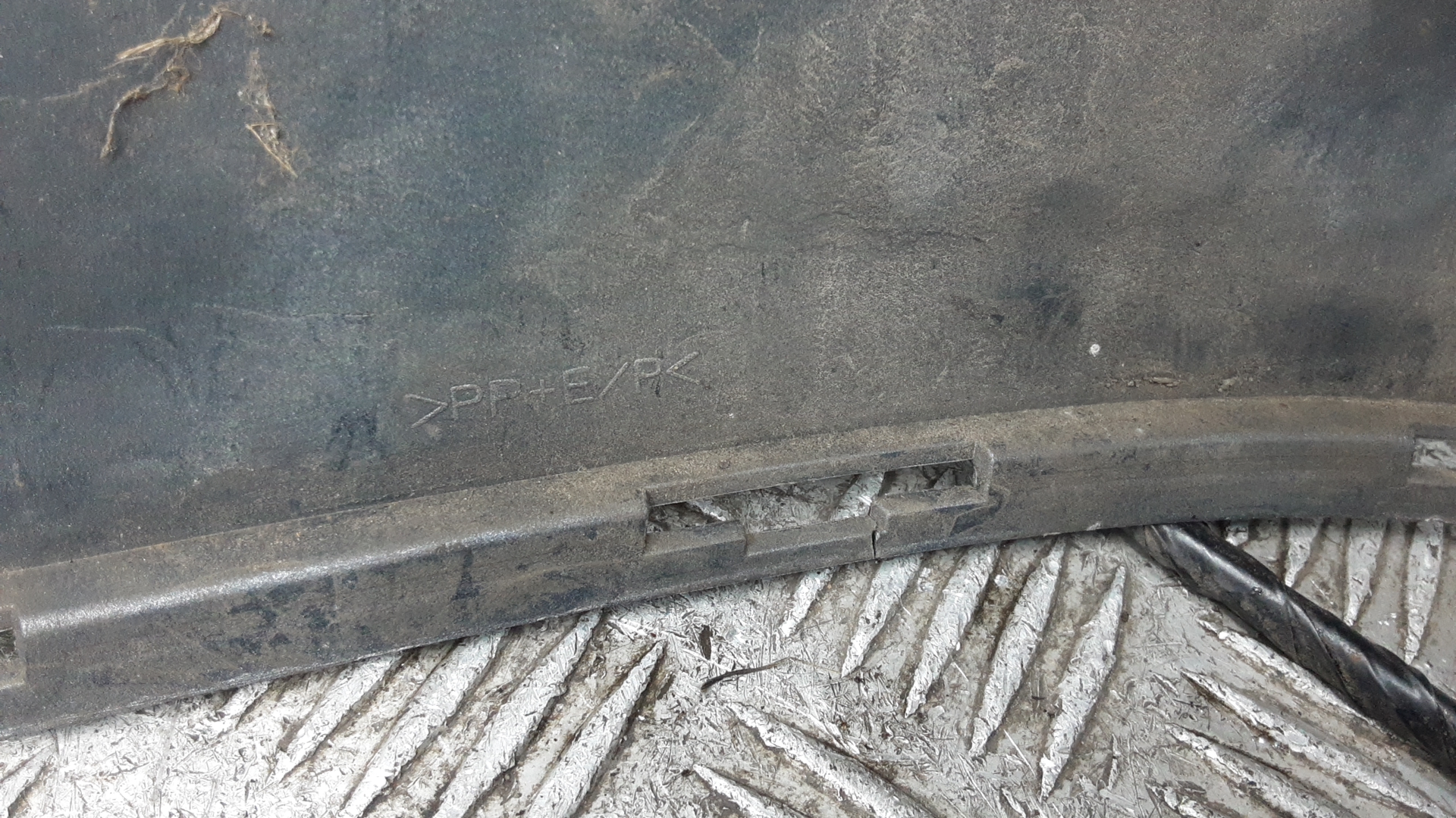 Накладка заднего бампера правая