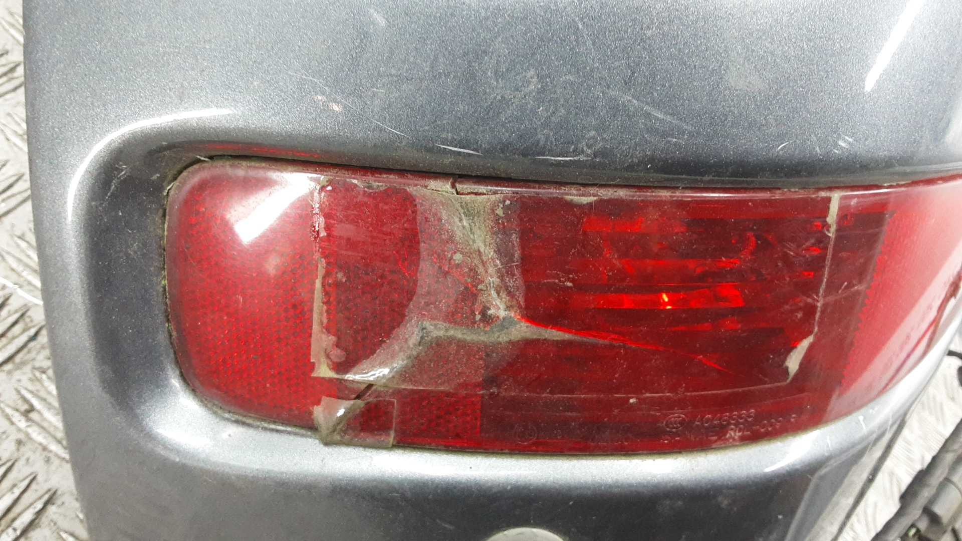 Накладка заднего бампера правая