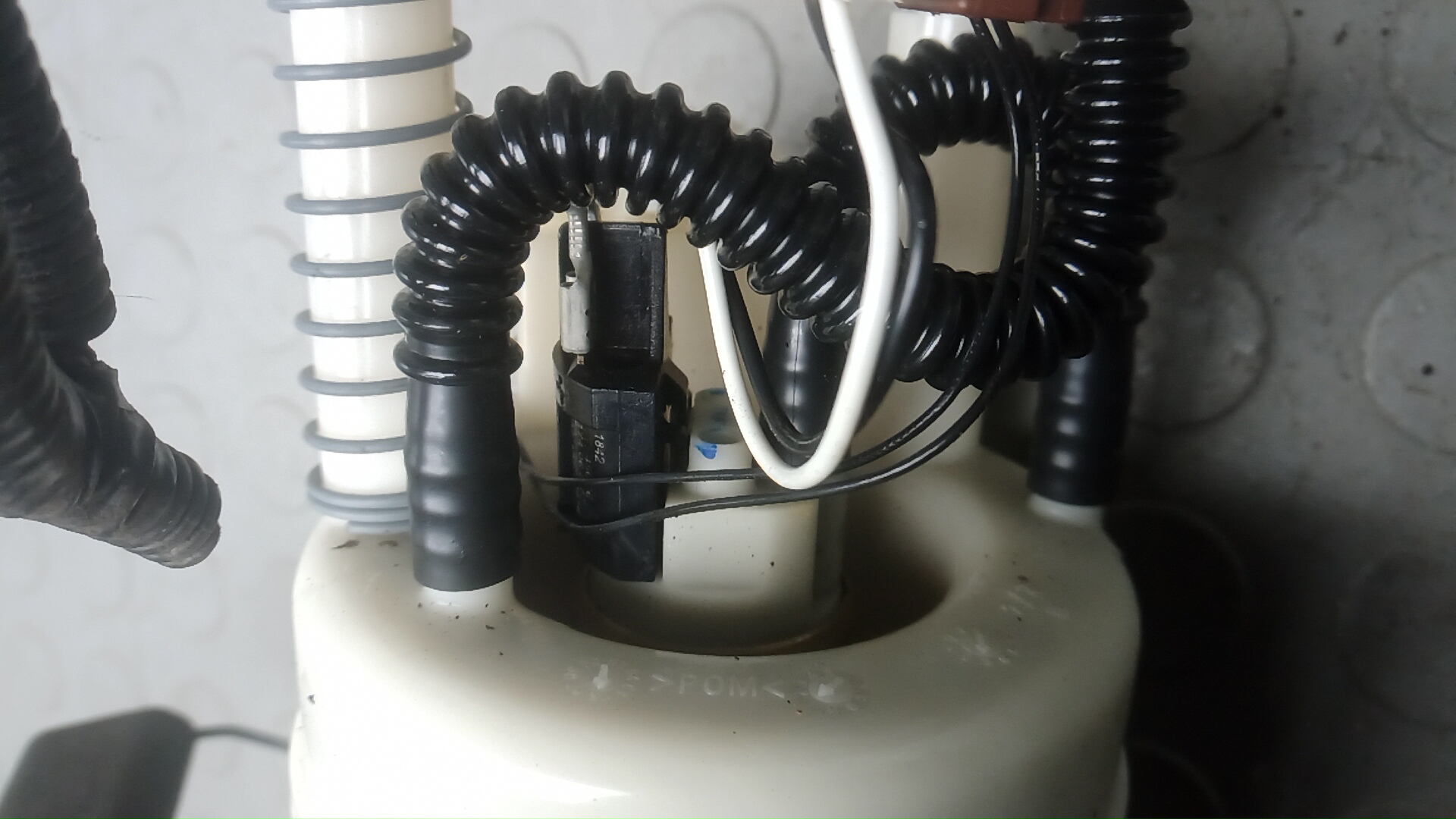 Насос топливный электрический