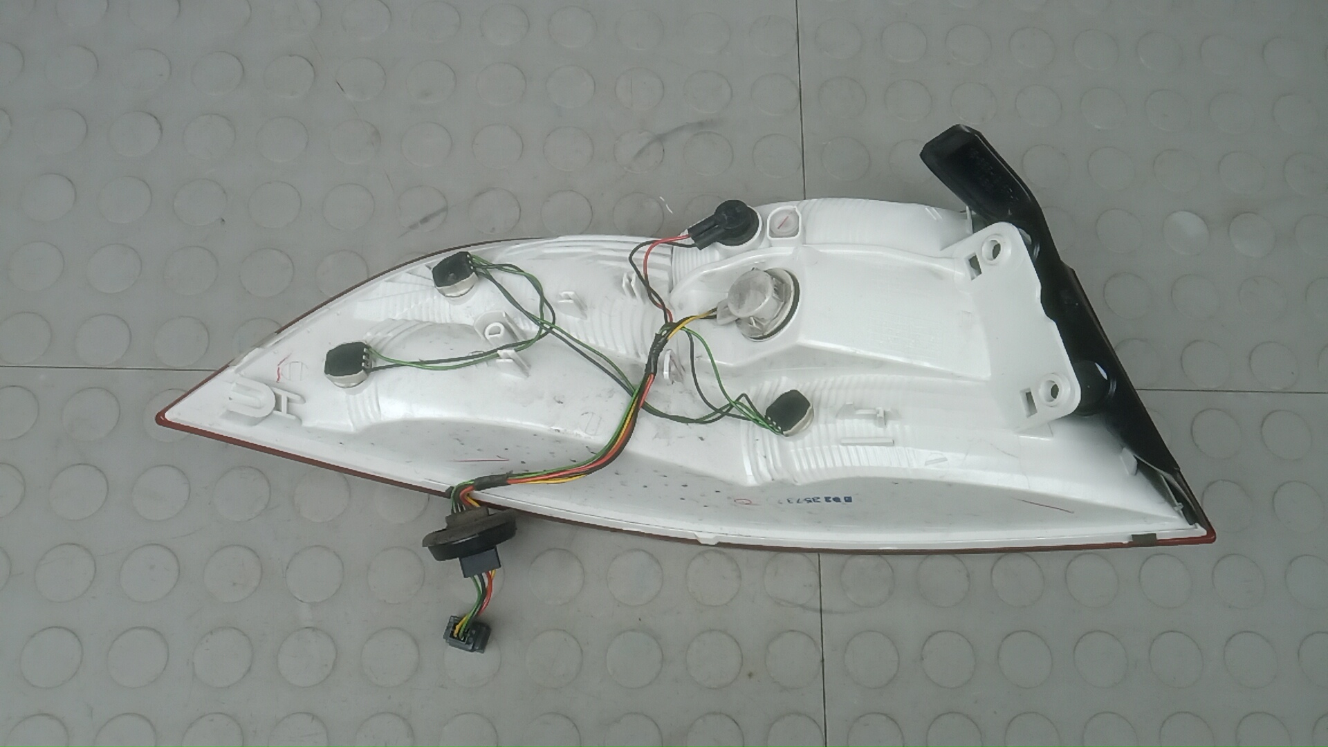 Фонарь задний правый