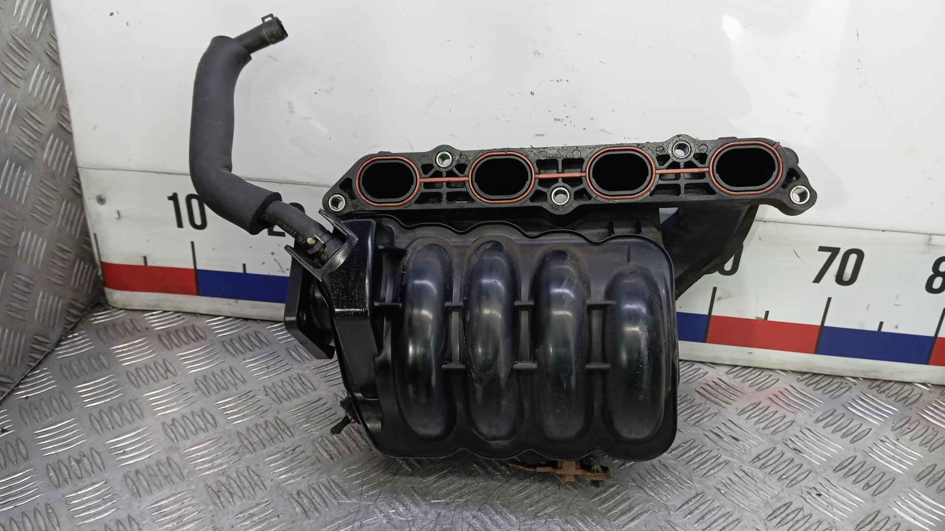 Коллектор впускной