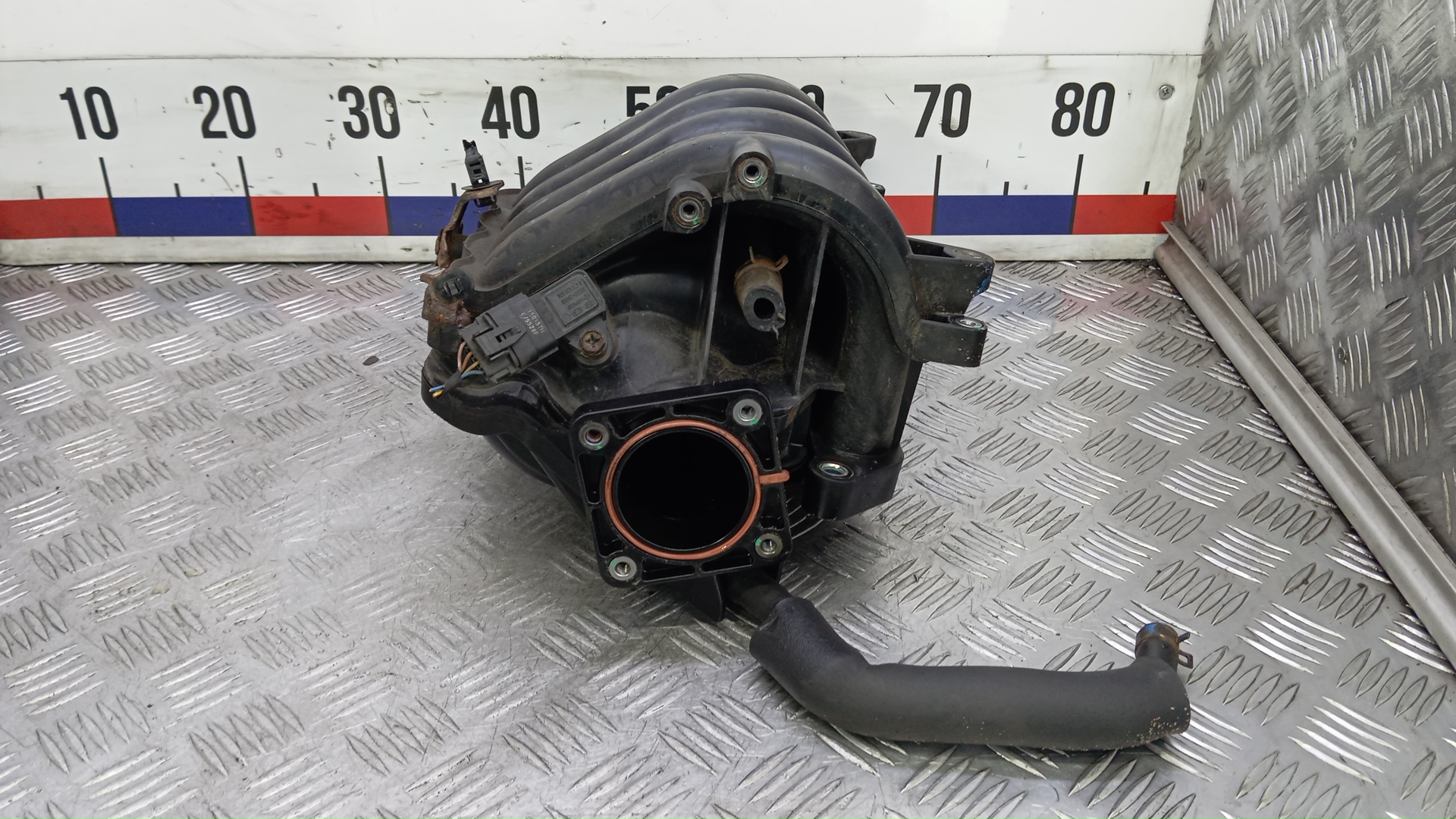 Коллектор впускной