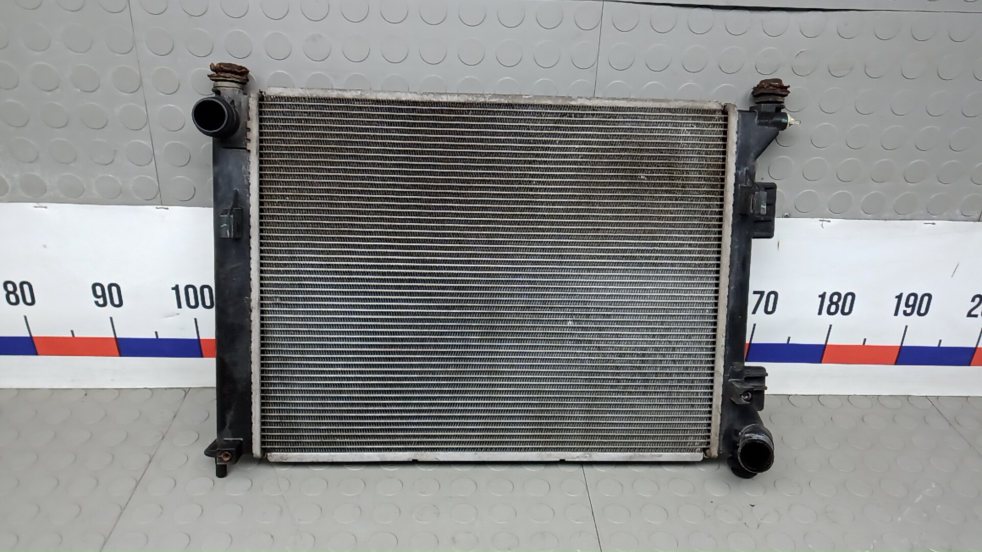 Радиатор охлаждения двигателя основной