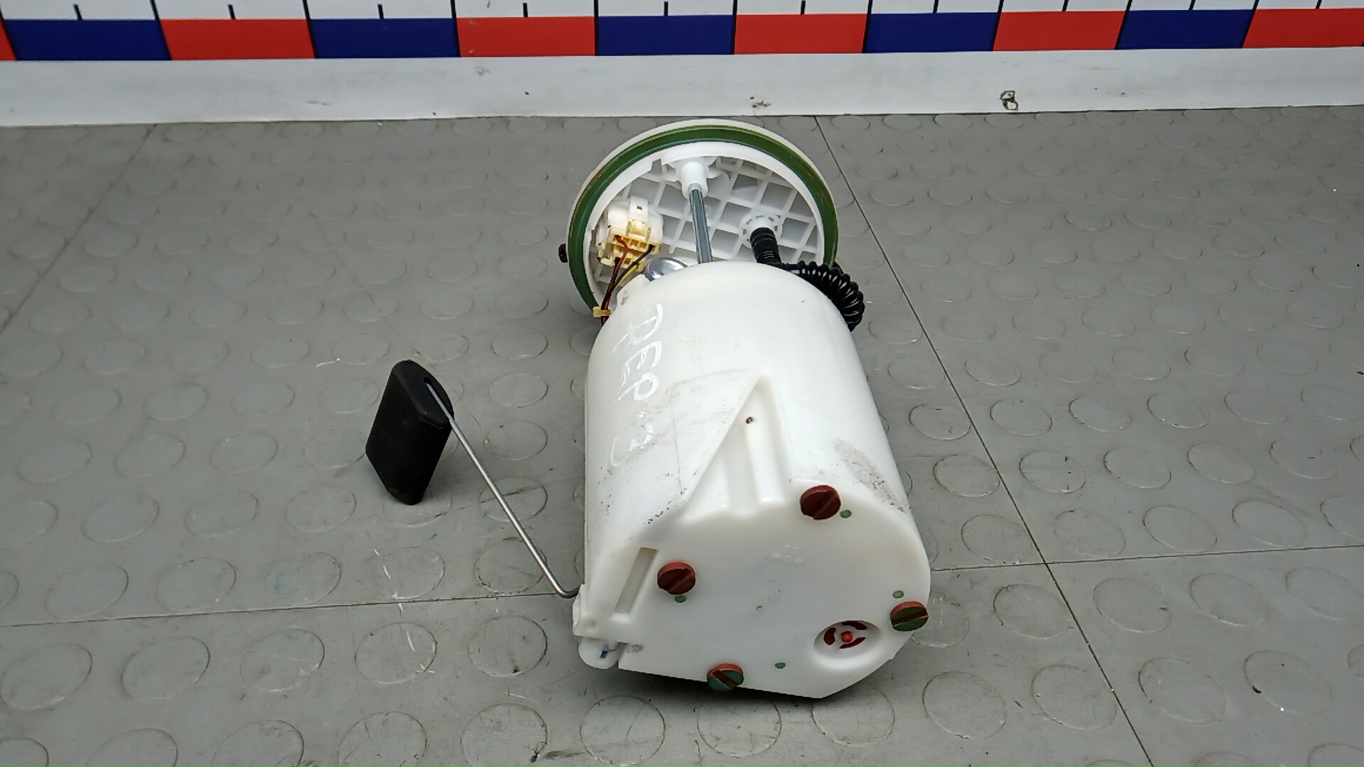 Насос топливный электрический