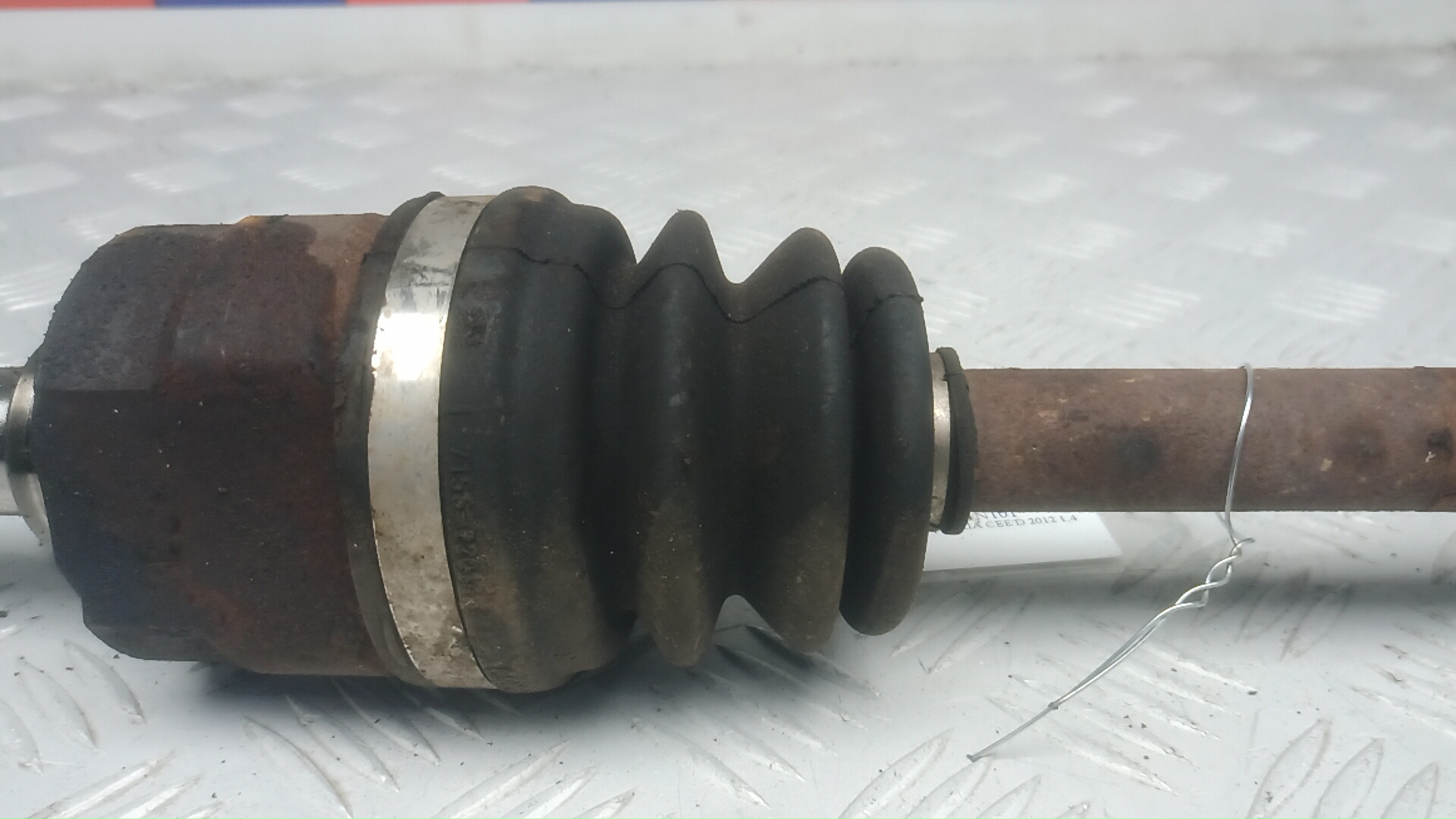 Полуось передняя правая