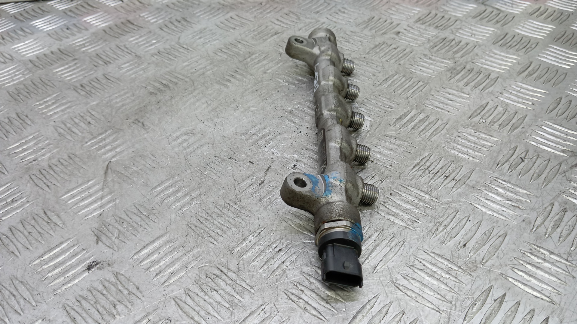 Рейка топливная (рампа)