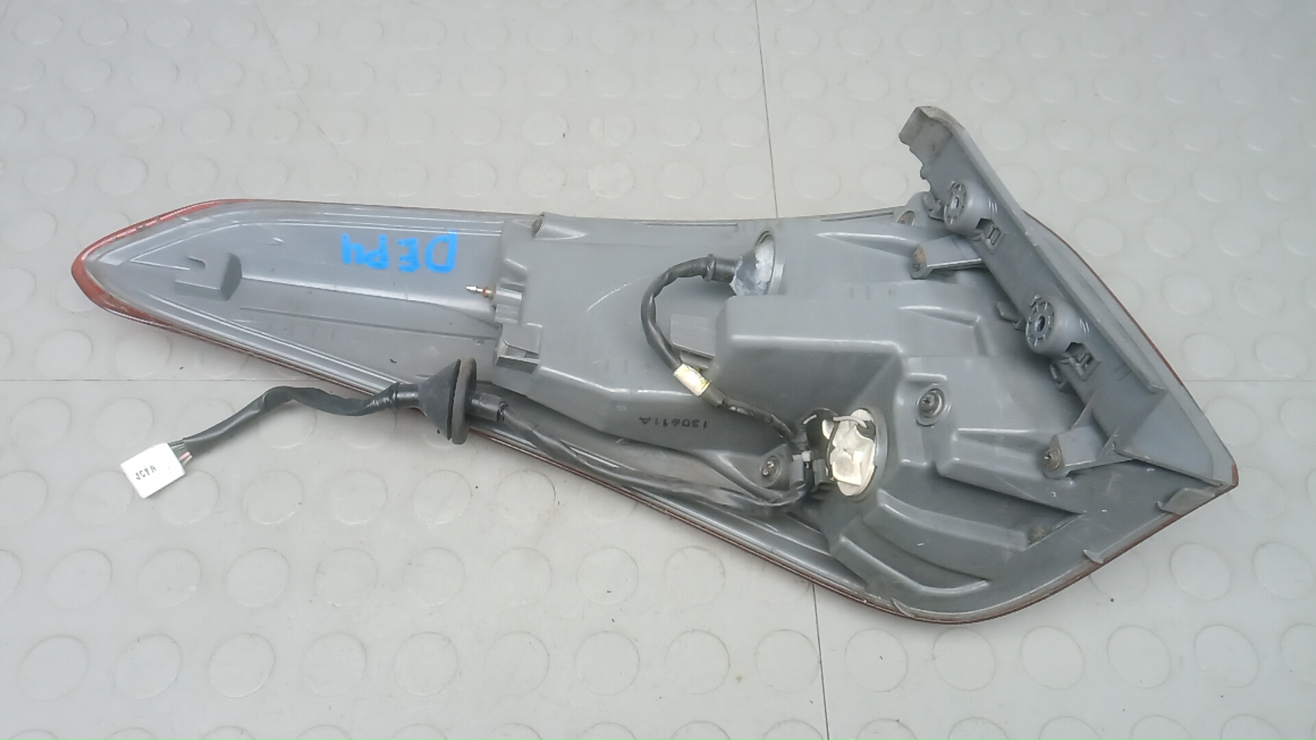 Фонарь задний правый